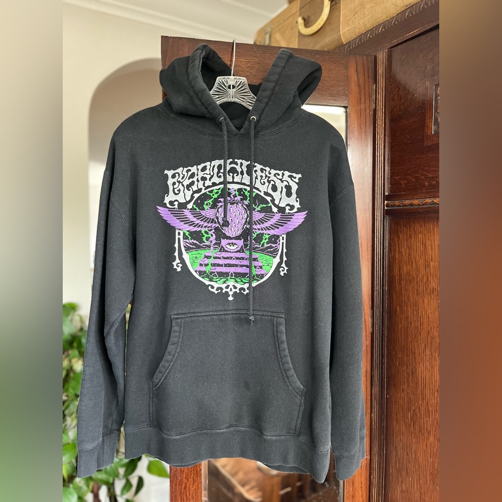 EARTHLESS -the band- Sweatshirt/ Hoodie. Size medium. Womens.